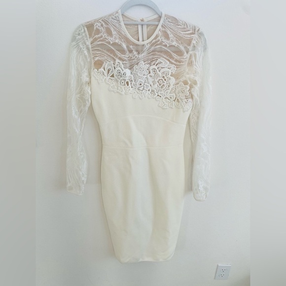 Elie Saab Dresses & Skirts - Elie Saab Off white/ Ivory floral lace long sleeve bodycon mini dress 38 NWT